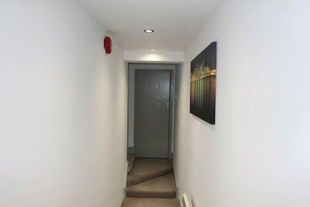 Spacious Central Chic Apartment - Simplycheckin ウィンチェスター エクステリア 写真